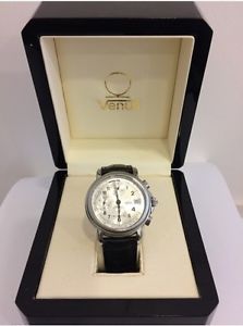 Automatic chronograph watch