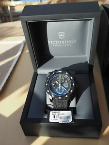 Victorinox Alpnach 241527 Chronograph, Automatic, Valjoux 7750, akt. NP 2369 €