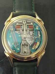 Vintage 1961 BULOVA Accutron Classic Spaceview  14KT SOLID GOLD