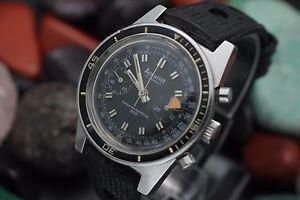 Vintage ACCURIST Chronograph Super Waterproof 300 Stainless Steel Diver's Watch