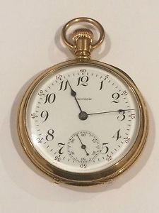 An Antique 1890's 18K Yellow Gold Pocket Watch by Waltham American Watch Company