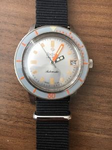 Vintage Zodiac Seawolf ref 722-946B Very Rare Bakelite