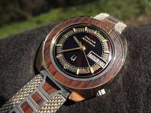 Vintage BULOVA ACCUTRON WOODY Excellent 70s Retro Look