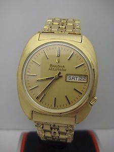 Vintage Bulova Accutron 18K Solid Gold w/1.02ct Diamonds,cal:2182 Appraised