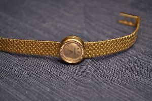 Vintage Movado Ladies Watch 18k Yellow Gold