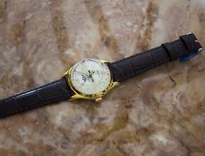 Valruz Swiss Made Triple Calendar Moonphase Men's Rare 1950s Dress Watch G32