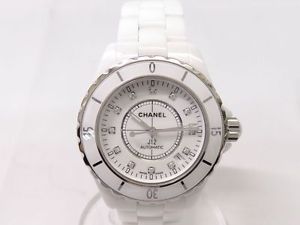 Free Shipping Pre-owned Chanel H1629 J12 12P Diamond Input White Ceramic