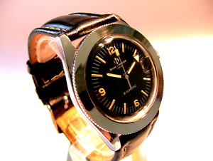Vintage 1965cc BAUME & MERCIER BAUMATIC SKIN DIVER BIG ARROW watch TROPICAL DIAL