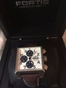 Fortis Men's 667.10.41 L.16 Square Chronograph Watch