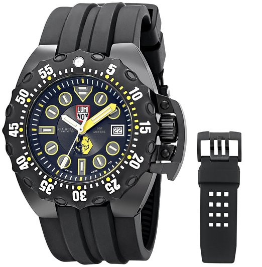 Luminox Men's 1526 Scott Cassell Specials Analog Display Swiss Automatic Black W