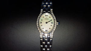 Movado 14k White Gold, Diamond, Mother of pearl 5687728 Wrist Watch for Women
