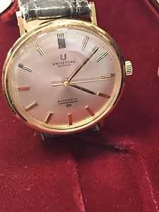 Vintage Universal Geneve 18k Calatrava Watch