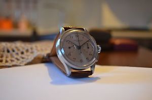 Cronografo UNIVERSAL GENEVE