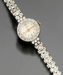 Women's Luxury 17 Jewel Platinum Diamond Bracelet Atic Swiss Watch 1.82 CTS TW