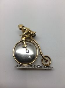 18ct Gold Brooch