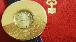 corum "chinese hat" rare lady's 27 mm watch 18 kt gold yellow 1960 hand winding