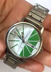 Vintage 1972 Bulova N2 Spinnaker Automatic Mans Watch Green & White 11AOACC Movt
