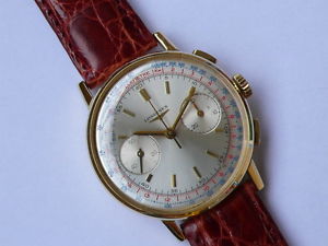 LONGINES CHRONOGRAPH SOLID 18 K GOLD 30 CH FROM 1972 WITH BOX AND PAPER