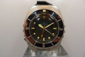 VINTAGE VDB 2011 DUALTIME 3 STRAPS LIMITED 200 PCS RARE 200M