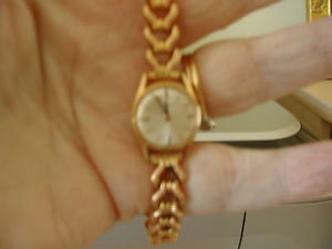 VINTAGE LADIES 18CT GOLD CORTIBERT WATCH HAND WINDING