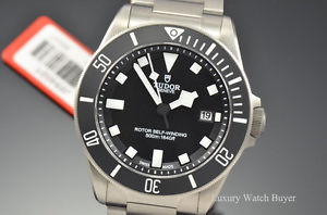 Mens Tudor Pelagos Black Dial Automatic Titanium Bracelet 42MM Watch 25500TN