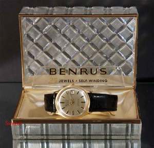 Vintage 60's Benrus Watch Company Solid 14K Gold Swiss Chronometer Wristwatch
