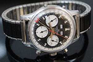 VINTAGE WAKMANN TRIPLE DATE CALENDAR CHRONOGRAPH PANDA DIAL WATCH 72.1309.70