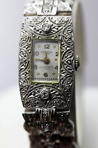 Antique Deco style  Platnum   Lady's Wrist Watch Helvetia 40 Diamonds 17 Rubis