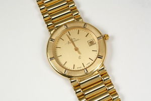 Goldene Uhr, 105 Gramm schwer, Deutsches Fabrikat. Schweizer Werk