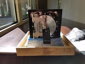 Dottling Colosimo Carbon Fiber Watch Safe (BRAND NEW)