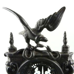 um 1880: seltener Taschenuhrenständer Taschenuhr Halter Eisen Kasli Rußland