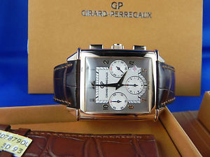 GIRARD PERREGAUX Vintage1945 XXL 750 ROSE GOLD  AUTOMATIC CHRONOGRAPH