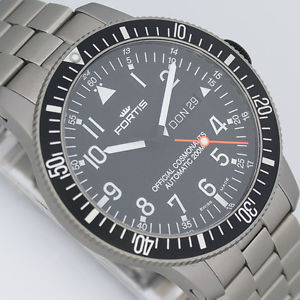 FORTIS B-42 TITAN OFFICIAL COSMONAUTS DAY/DATE AUTOMATIK UHR Ref. 647.27.11 M