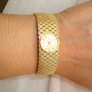 Estate Stunning 18K Gold Lady's Hamilton Heavy Watch 67.4 gr Fine Jewelry Watchs