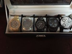 5 Diamond Luxury Watches With a Watch Box