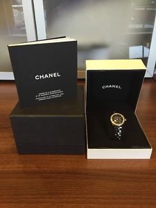 Ladies Chanel J12 H2571 Diamond 29mm Watch Worn 4 Times