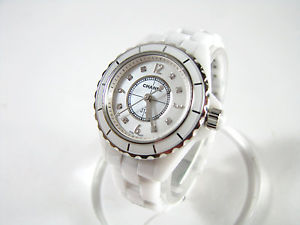 Auth CHANEL J12 Quartz 29mm White Ceramic 8P Diamonds Ladies Watch H2570 A-2322