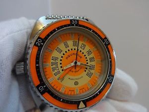 VINTAGE AQUADIVE ORANGE DIAL MODEL 50 TIME DEPTH DIVER WATCH (WATCH THE VIDEO)