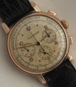Movado Chronograph medical wristwatch 18K solid gold case 34 mm. in diameter