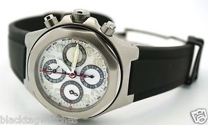 Girard Perregaux Laureato EVO3 Automatic Chronograph GMT 80180-11-113-FK6A