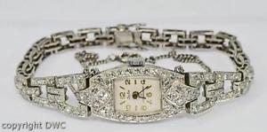Dau Damenuhr mit Diamanten in aus Platin Handaufzug Art-Deco um 1925 Marke Juta