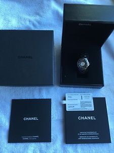 Chanel J12 H2122 Diamond Dial