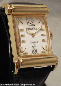 Mens Audemars Piguet "Canape" Watch in 18K Gold: Automatic