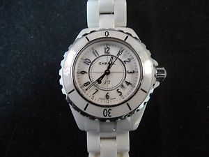 Chanel J12 Quartz H0968 33 mm White Ceramic Women's Watch