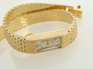 Rare Ladies Audemars Piguet Dress Watch in 18K Yellow Gold