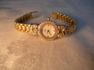 Gorgeous Estate 14K Yellow Gold Allegro Diamond Ladies Wristwatch Wrist Watch