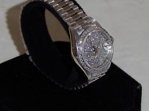 LADIES GORGEOUS SOLID 18K WHITE GOLD APROX. 3+ CTS. GORGEOUS DIAMONDS