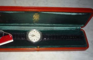 COLLECTOR  AUTHENTIQUE MONTRE  LIP R27 NEUVE BRACELET CROCO ANNEE 50 Rare