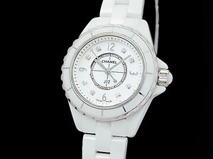 Auth CHANEL J12 White Ceramic Diamond H2570 Quartz Lady's Watch(M 26.12.12)