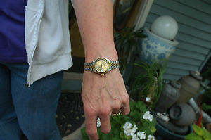 Ladies 2 tone gold Date just